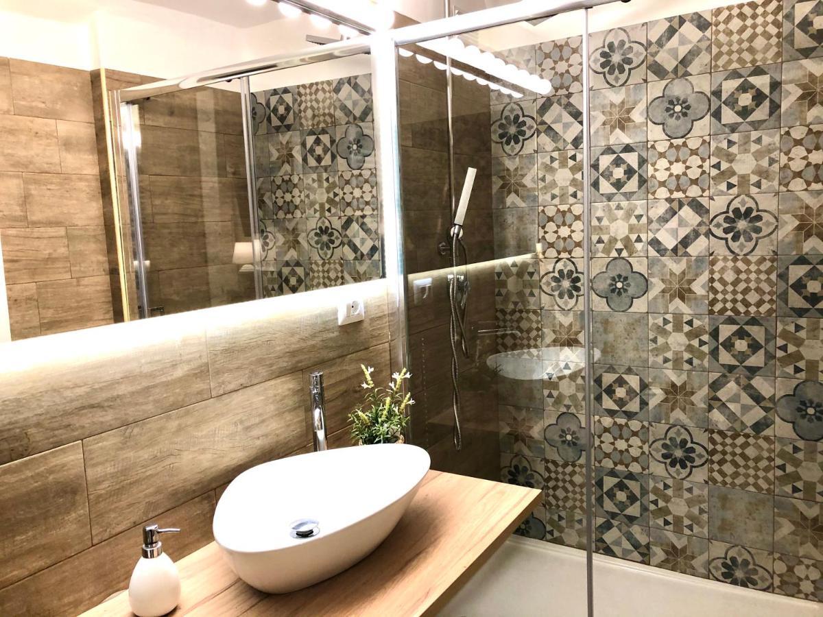 Borgo Empedocle House Apartment คาตาเนีย ภายนอก รูปภาพ